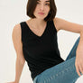 Camisole cupoppy noir blanc ou lime col V par Culture