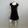 Robe la bête noire petit par Myco Anna