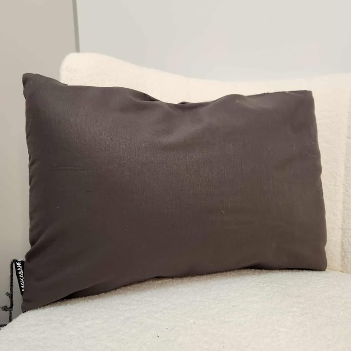 Coussin et bourrure HA-13-GR par Makabane