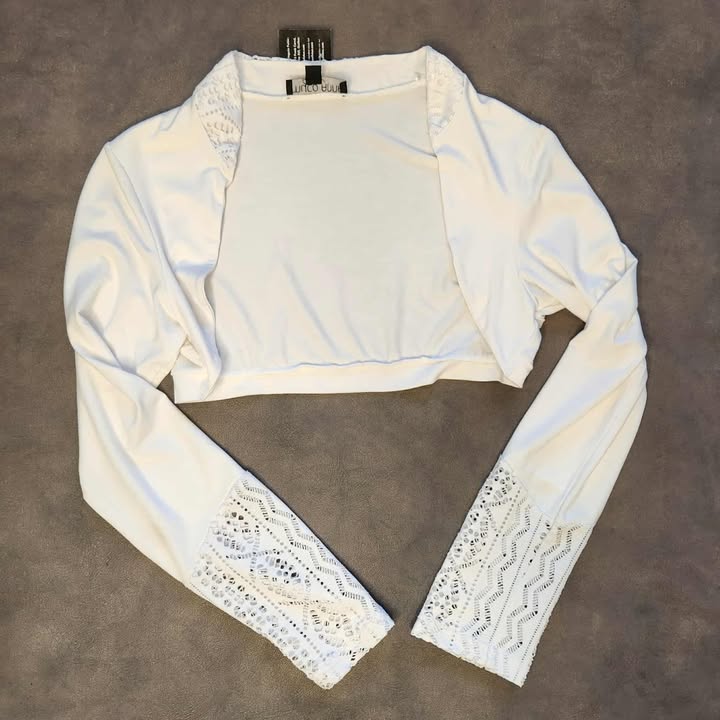 Boléro crème dentelle large par Myco Anna