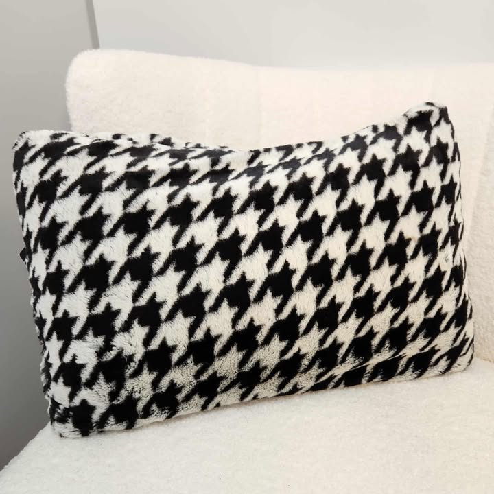 Coussin et bourrure Velours pied de coq par Makabane