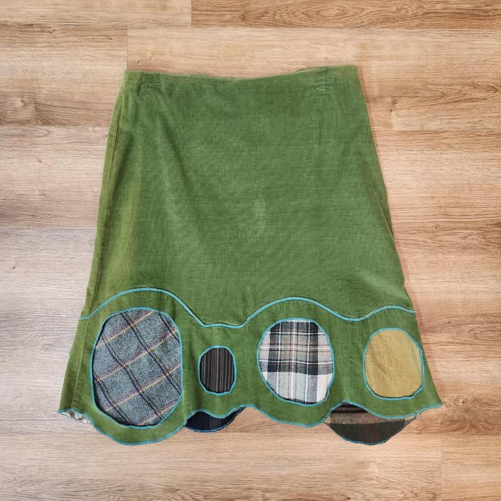 Jupe corduroy vert ovales XL par Myco Anna