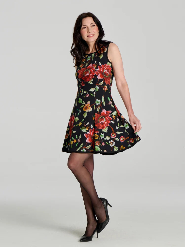 Robe Silba noire de Kollontaï