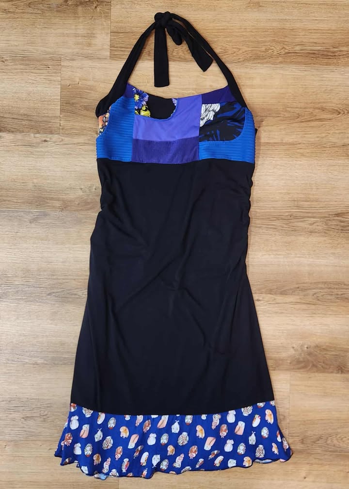 Robe li-cou noir bleu XL par Myco Anna