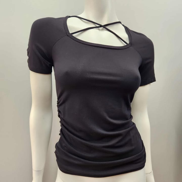 Chandail criss cross XS par Myco Anna