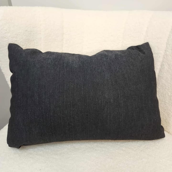 Coussin et bourrure ZEBRES par Makabane