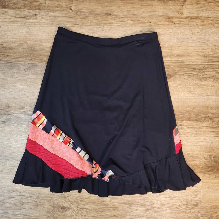 Jupe noir corail Small par Myco Anna