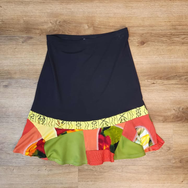 Jupe patchwork noir/jaune XS par Myco Anna