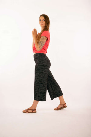 Pantalon KAMA IMPRIMÉ noirTS25-22 par 21 Tara