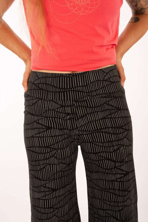 Pantalon KAMA IMPRIMÉ noirTS25-22 par 21 Tara