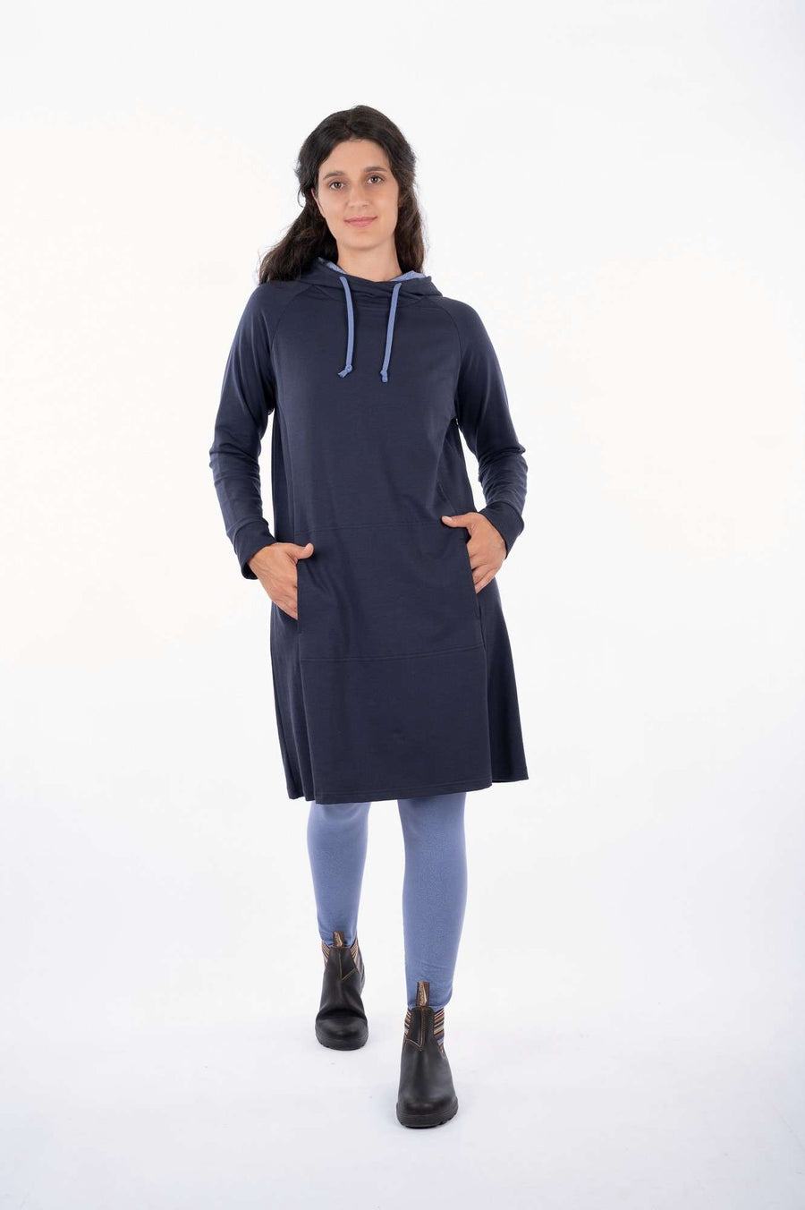 Robe Wise bleu nuit par 21 Tara