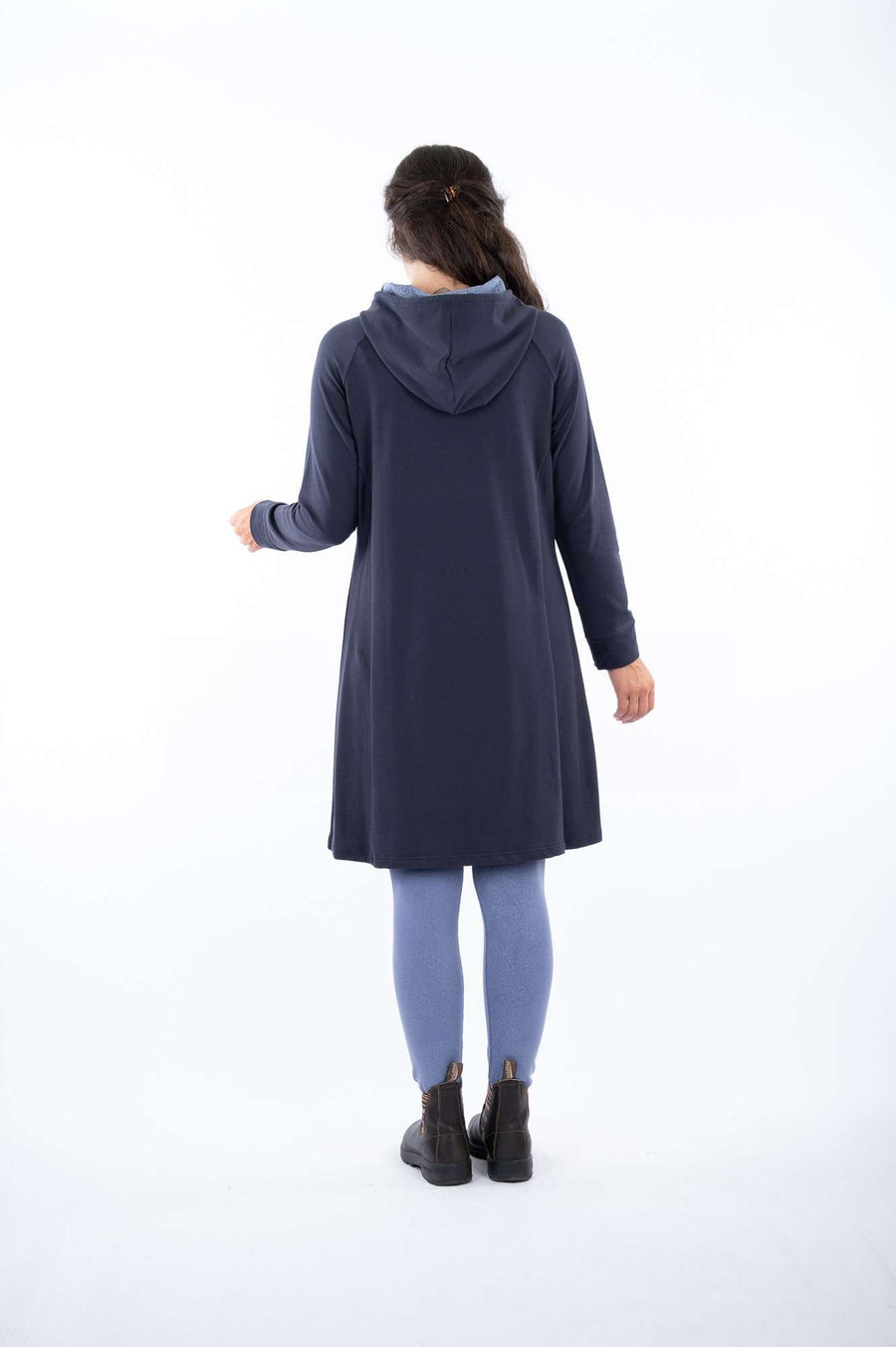 Robe Wise bleu nuit par 21 Tara