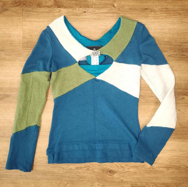 Chandail tricot bleu bouton poisson medium par Myco Anna