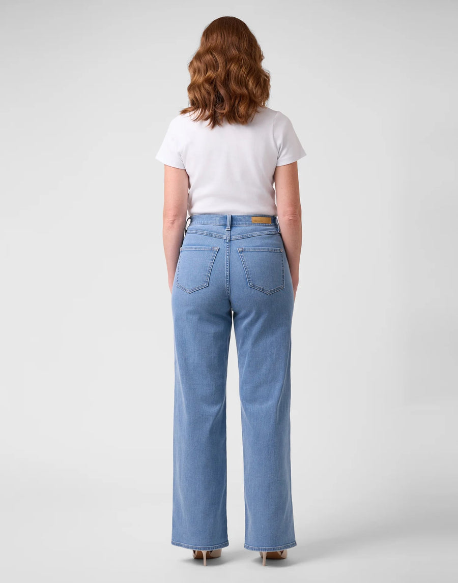 Jeans French blue très évasé de Yoga Jeans