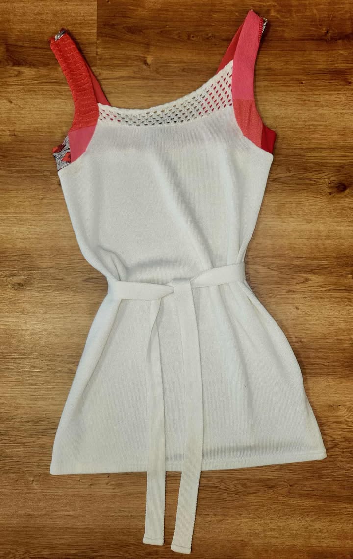 Tunique tricot blanc small, moyen, XL et XXL par Myco Anna