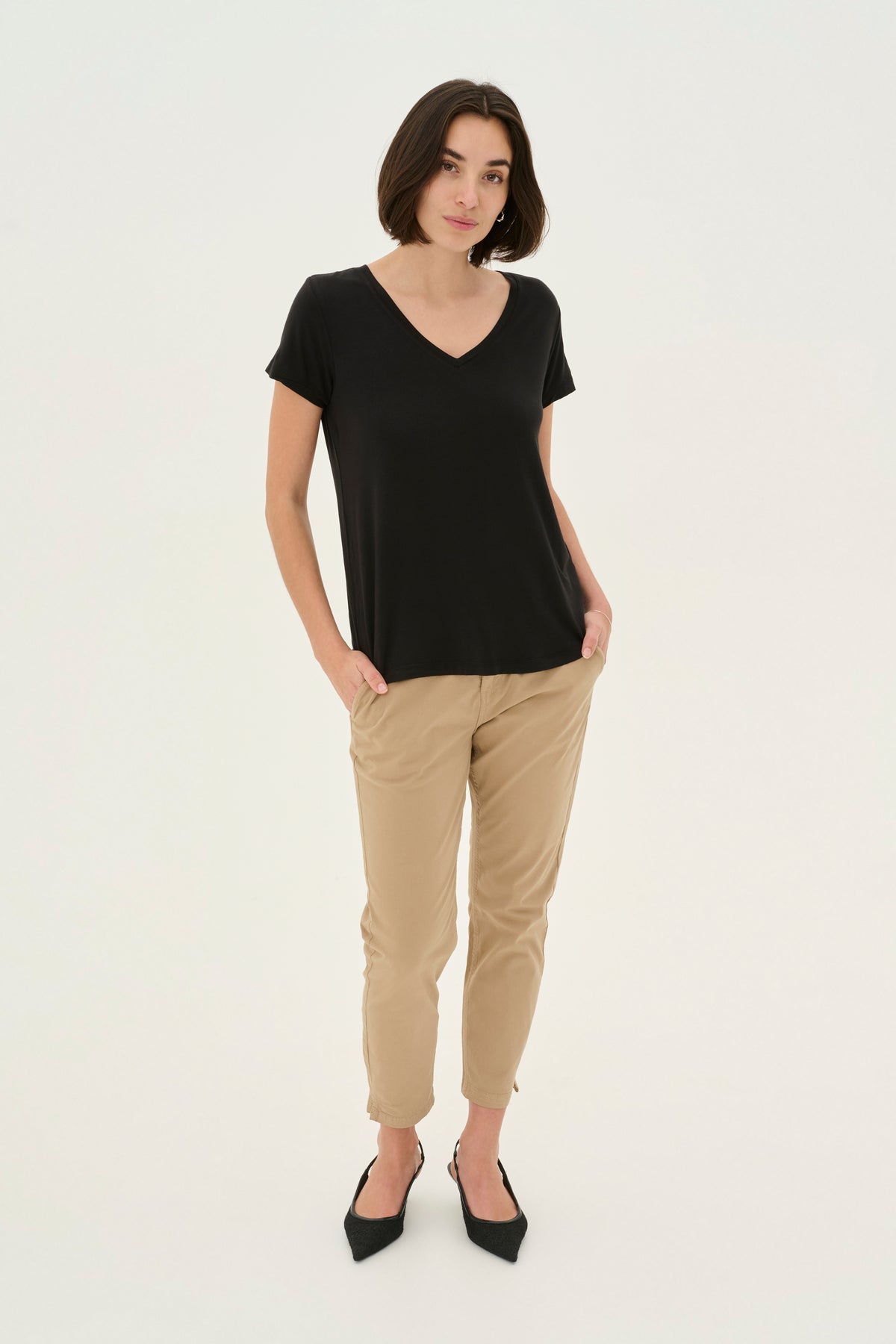 T-shirt Poppy V neck noir S par Culture