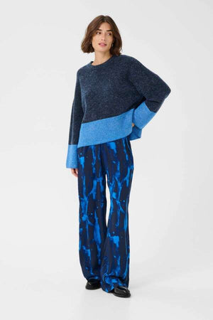 Chandail Nicky Kimmy uni 2 tons de bleu par Culture