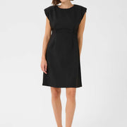 Robe Cualaine noire par Culture