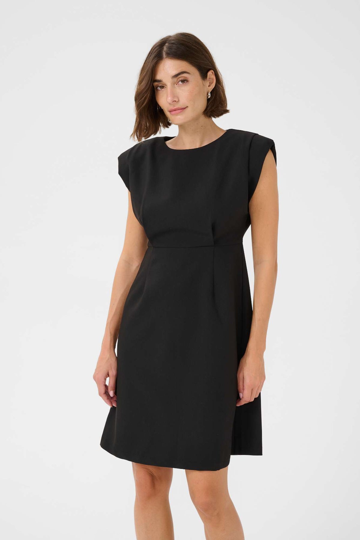 Robe Cualaine noire par Culture