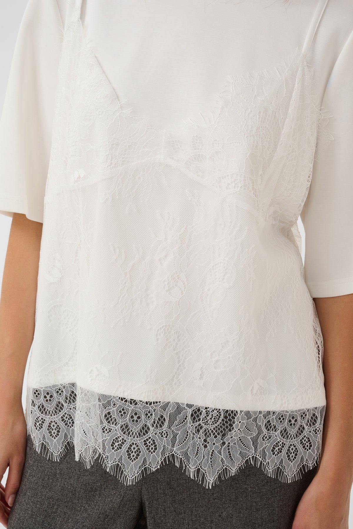 Chandail Karla Chabrina gardenia par Culture