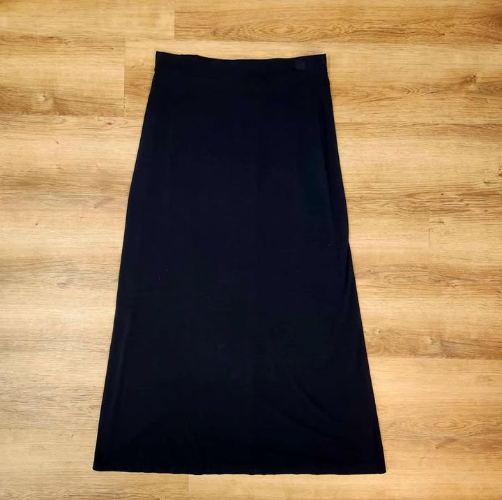Jupe longue noire medium par Myco Anna
