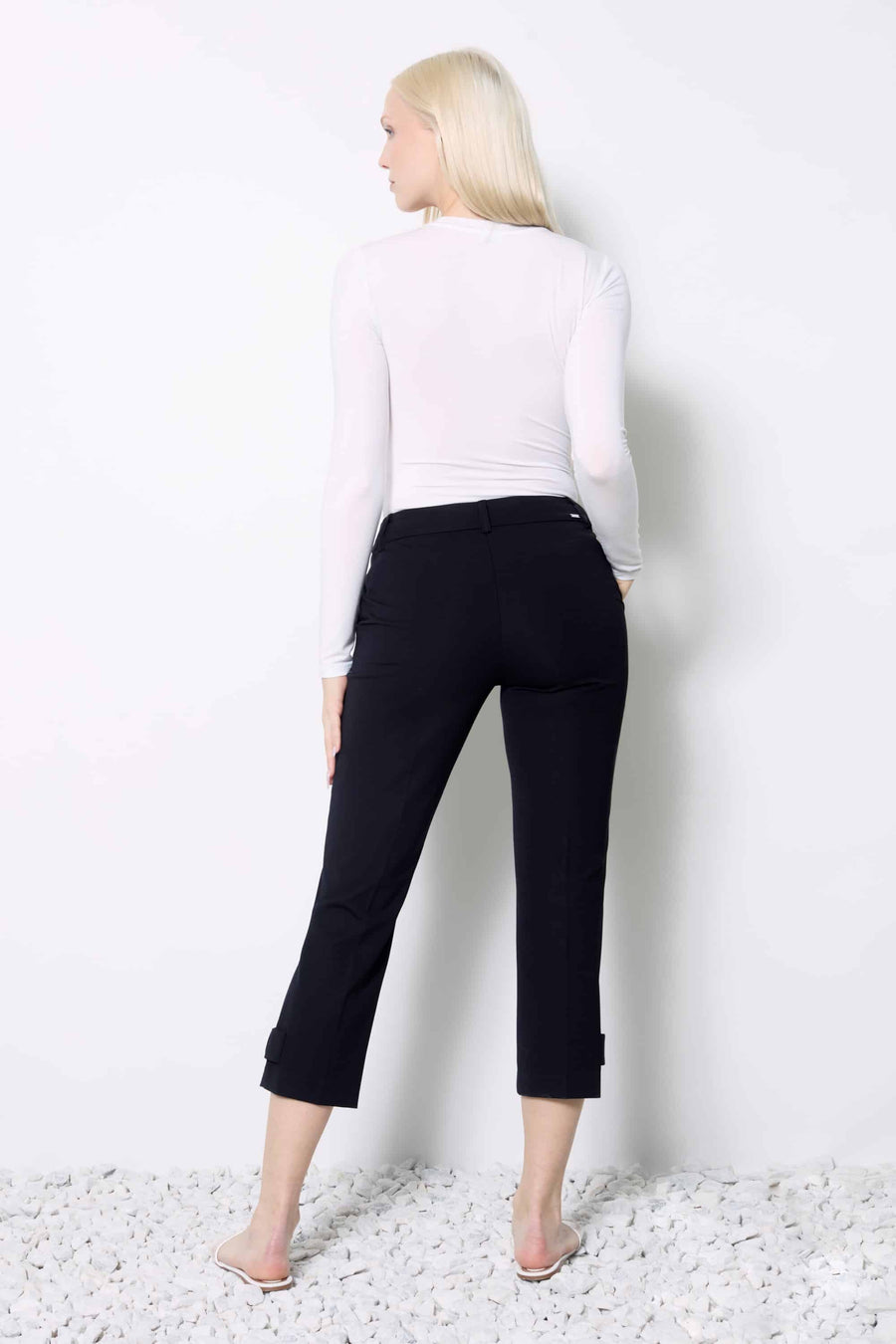 Pantalon compression court marine  par UP