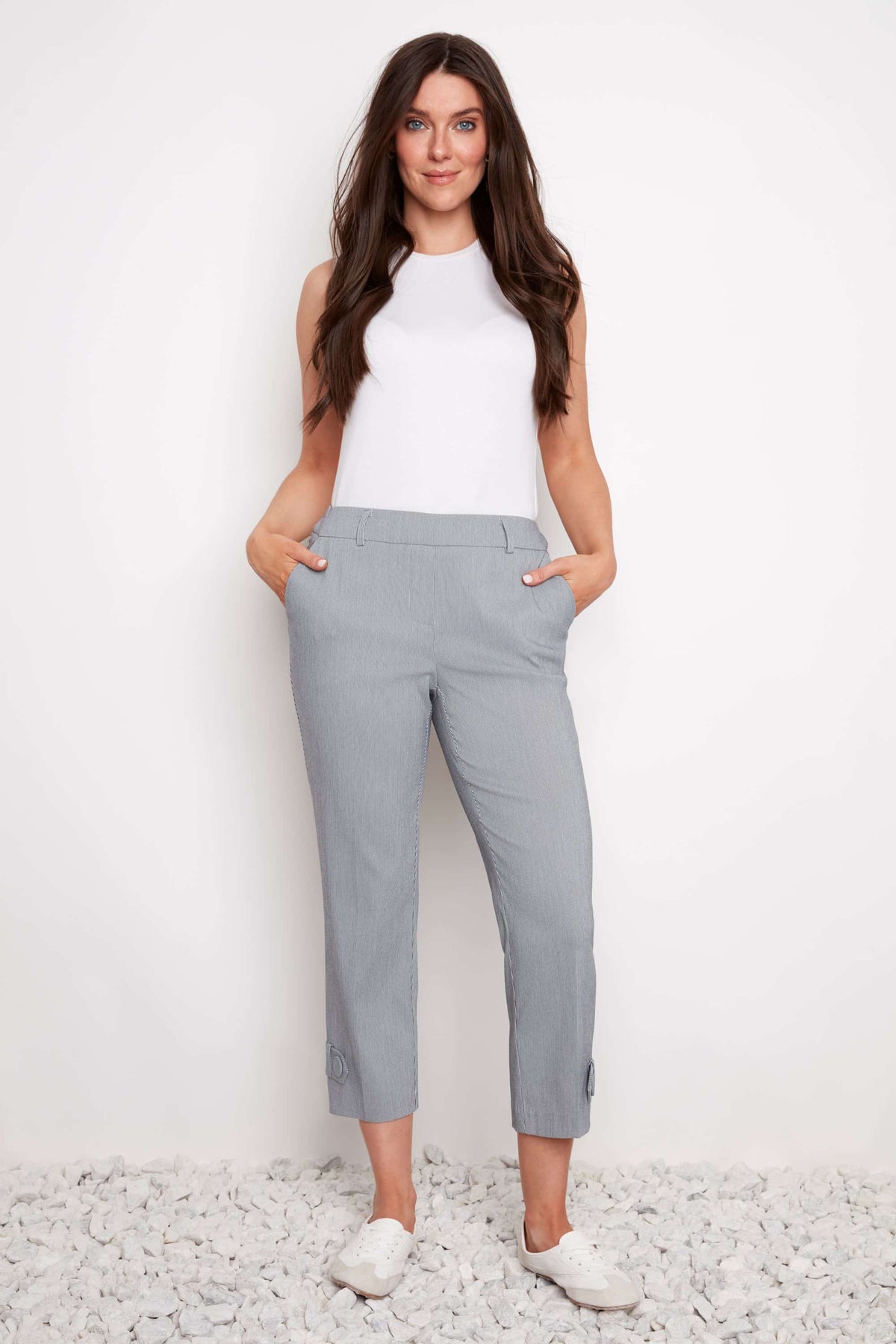 Pantalon fines rayures marine par Up!