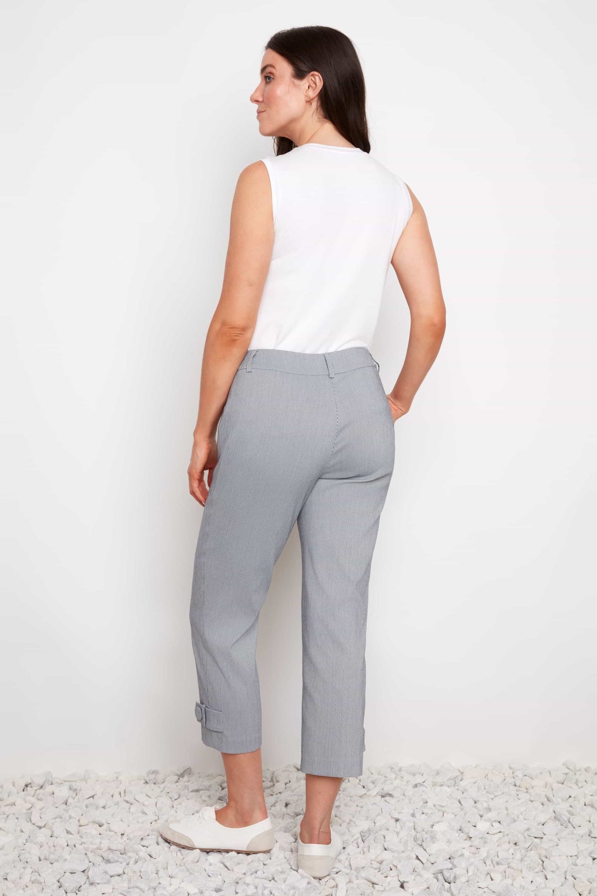 Pantalon fines rayures marine par Up!