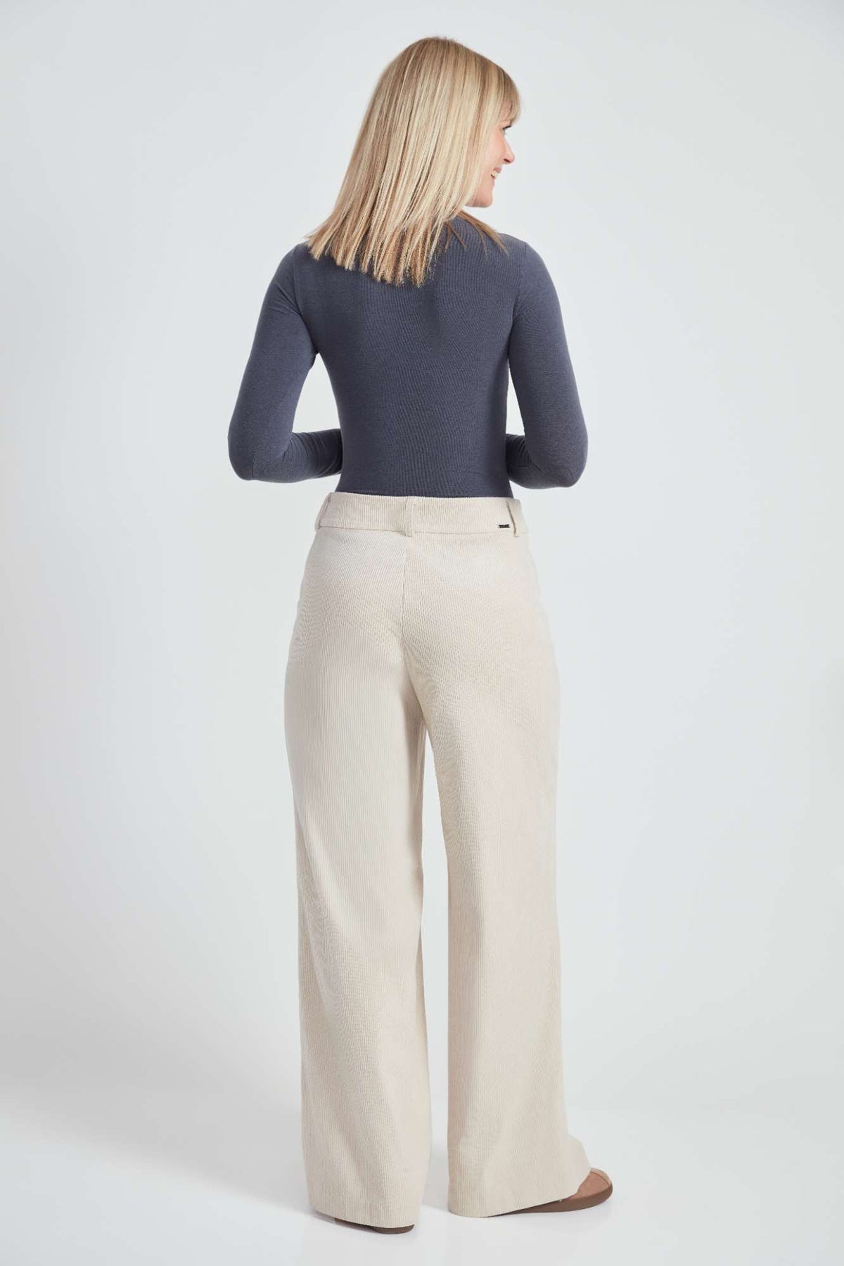 Pantalon jambe large crème par Up!