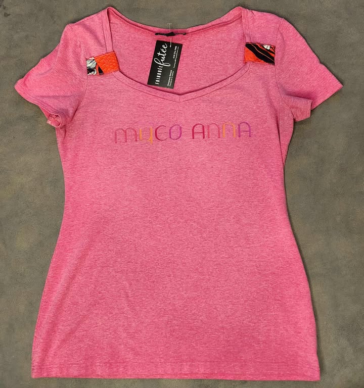 T-shirt Myco rose large par Myco Anna