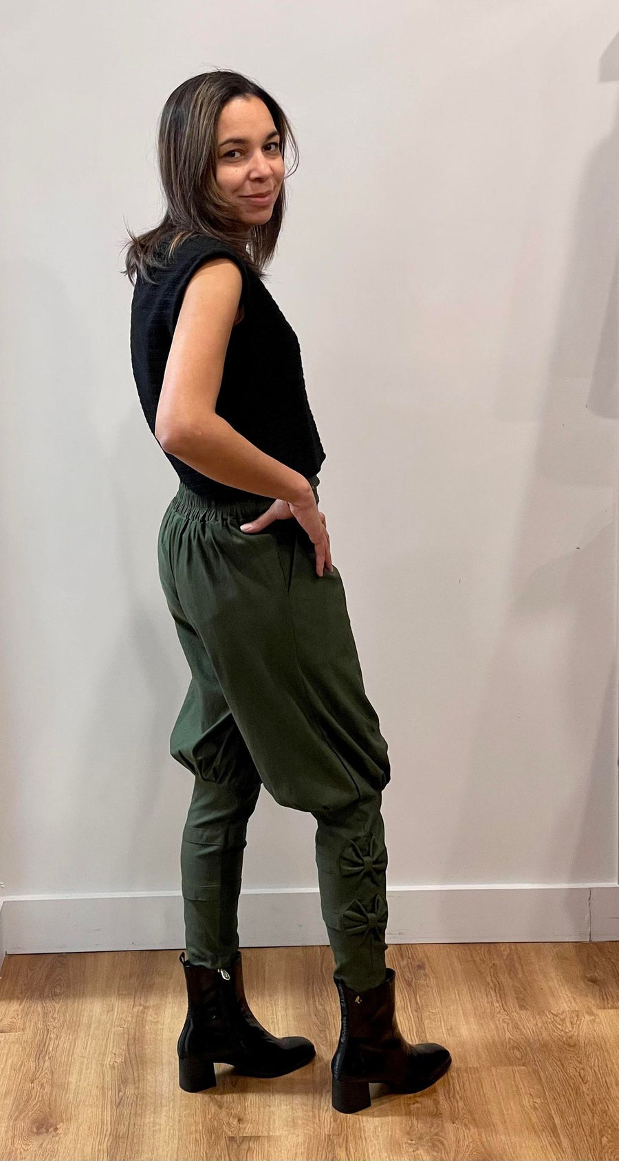 Pantalon Sophia plusieurs couleurs offertes de Inoy Couture