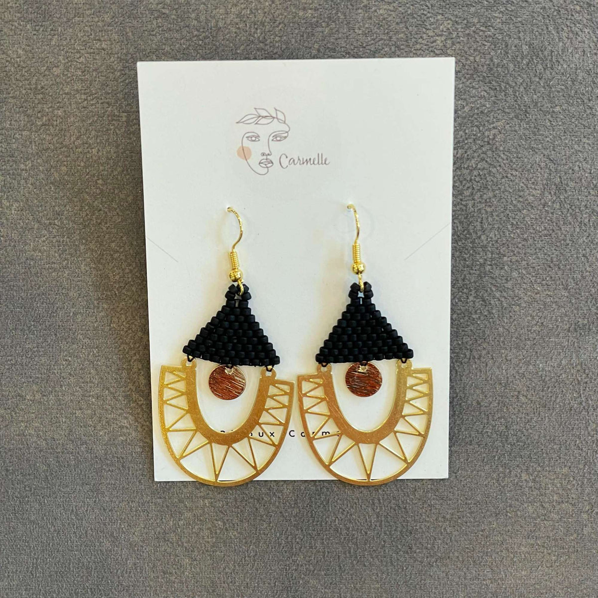 Boucles d'oreilles perlées #9 par Carmelle