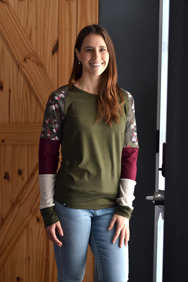 Chandail patchwork floral géo de APRT