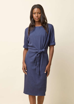 Robe Aziza marine de Cokluch