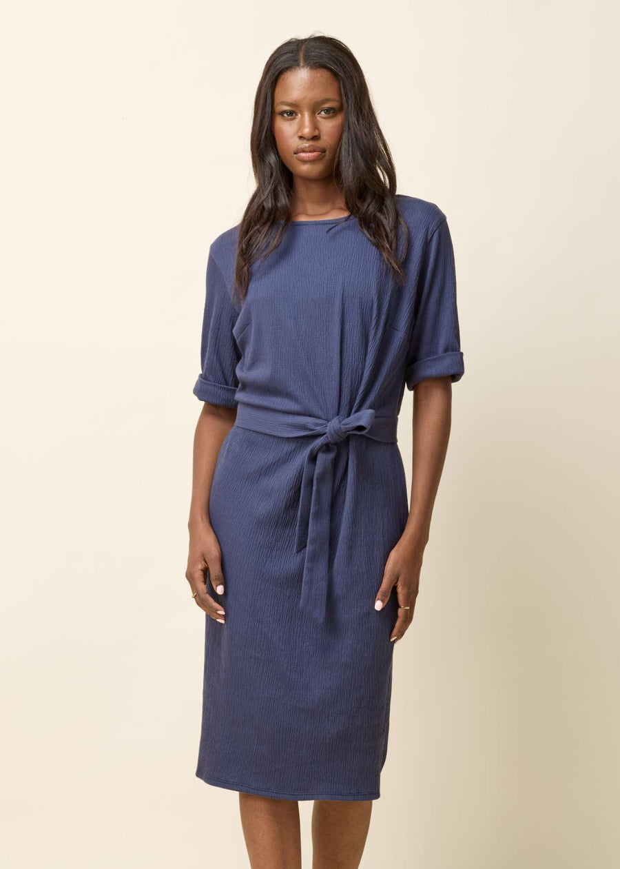 Robe Aziza marine de Cokluch