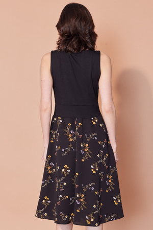 Robe Sofia fleuri petites fleurs jaune par Cherry Bobin