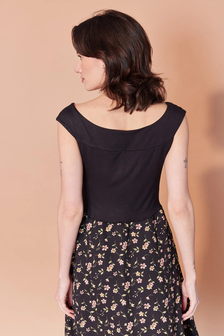 Robe Angélique noire  par Cherry Bobin