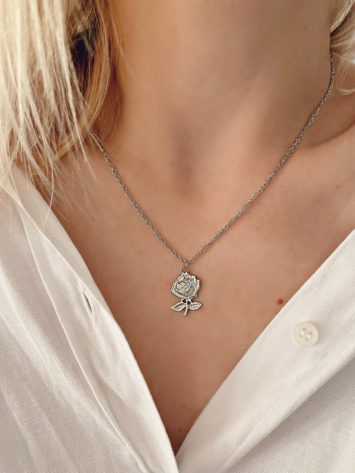 Collier Rosa de Tokade