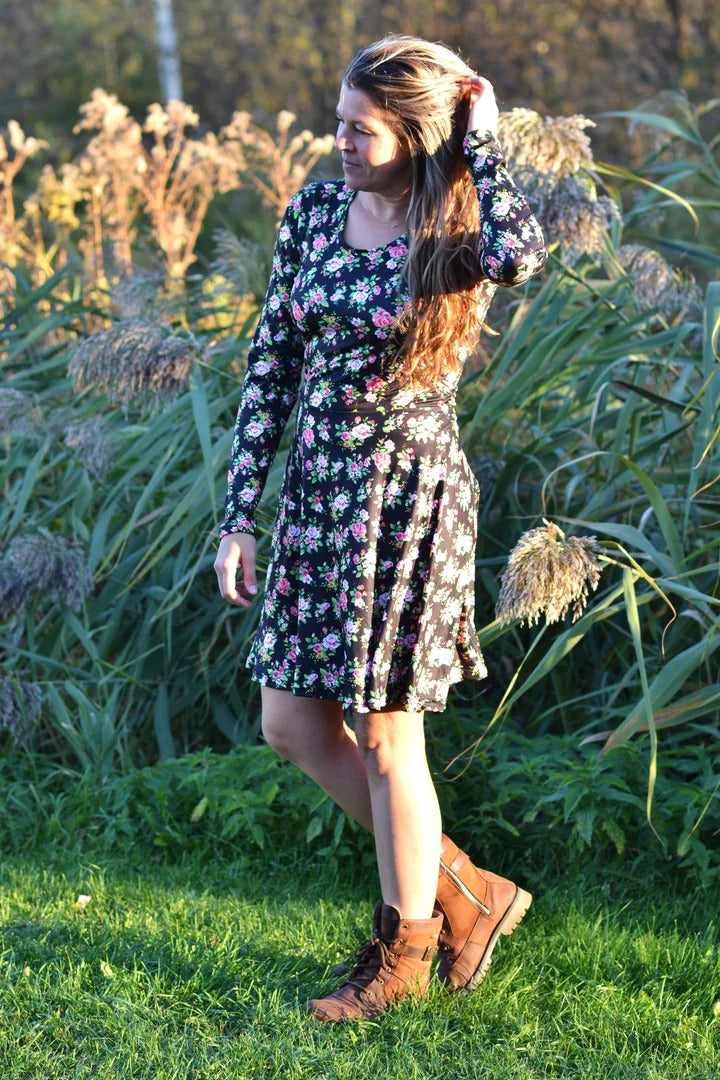 Robe vintage noire de APRT