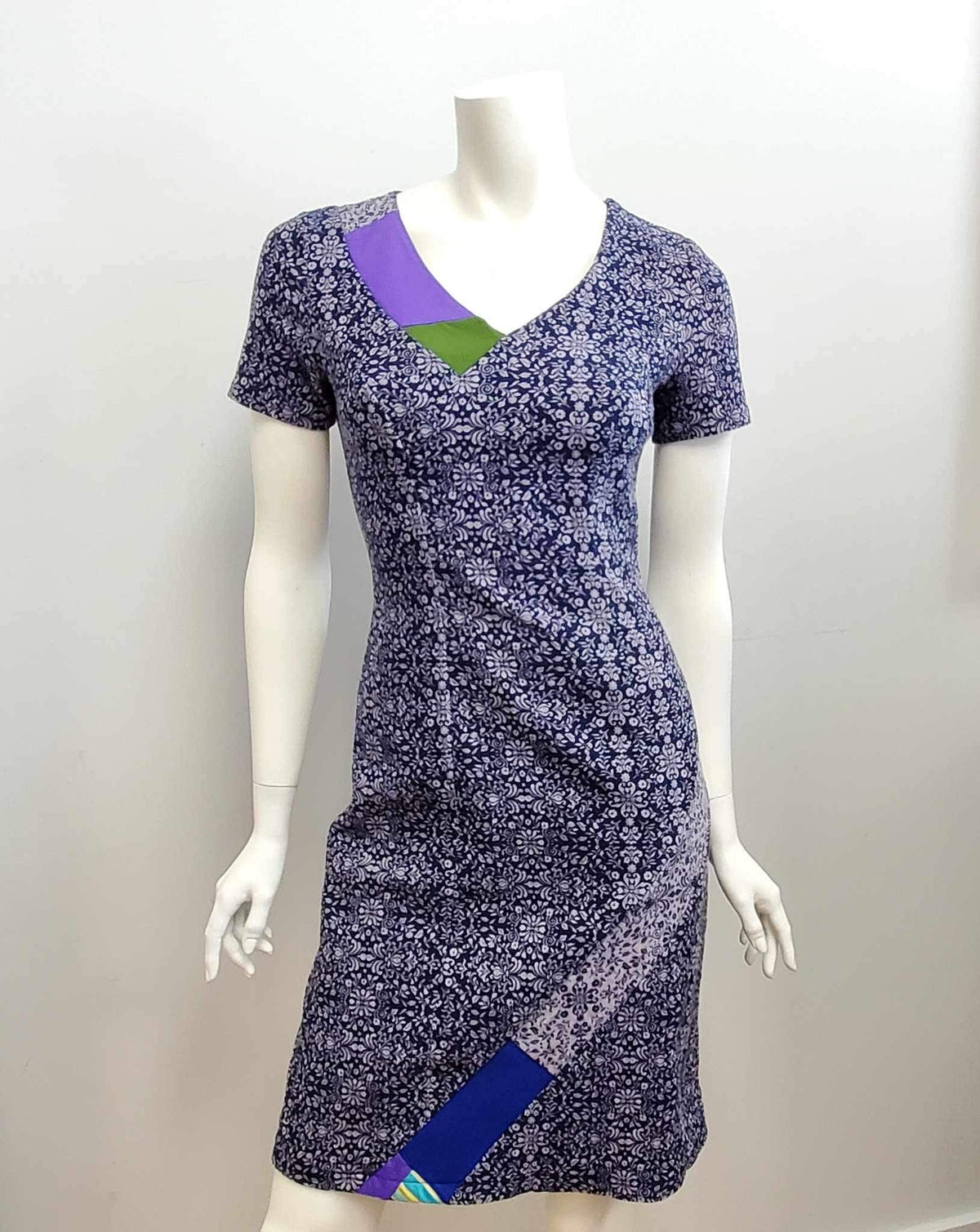Robe denim motifs fleurs small par Myco Anna_ER