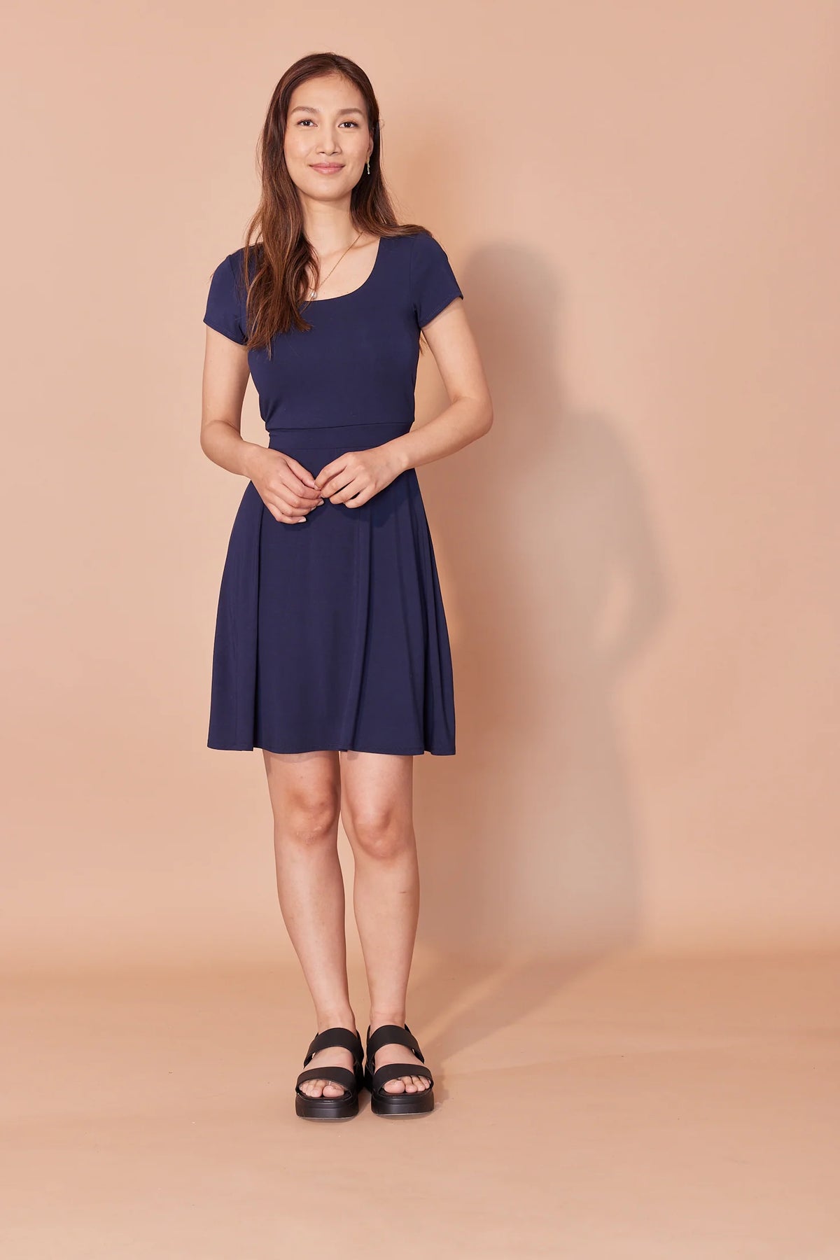 Robe Jeanne marine par Cherry Bobin