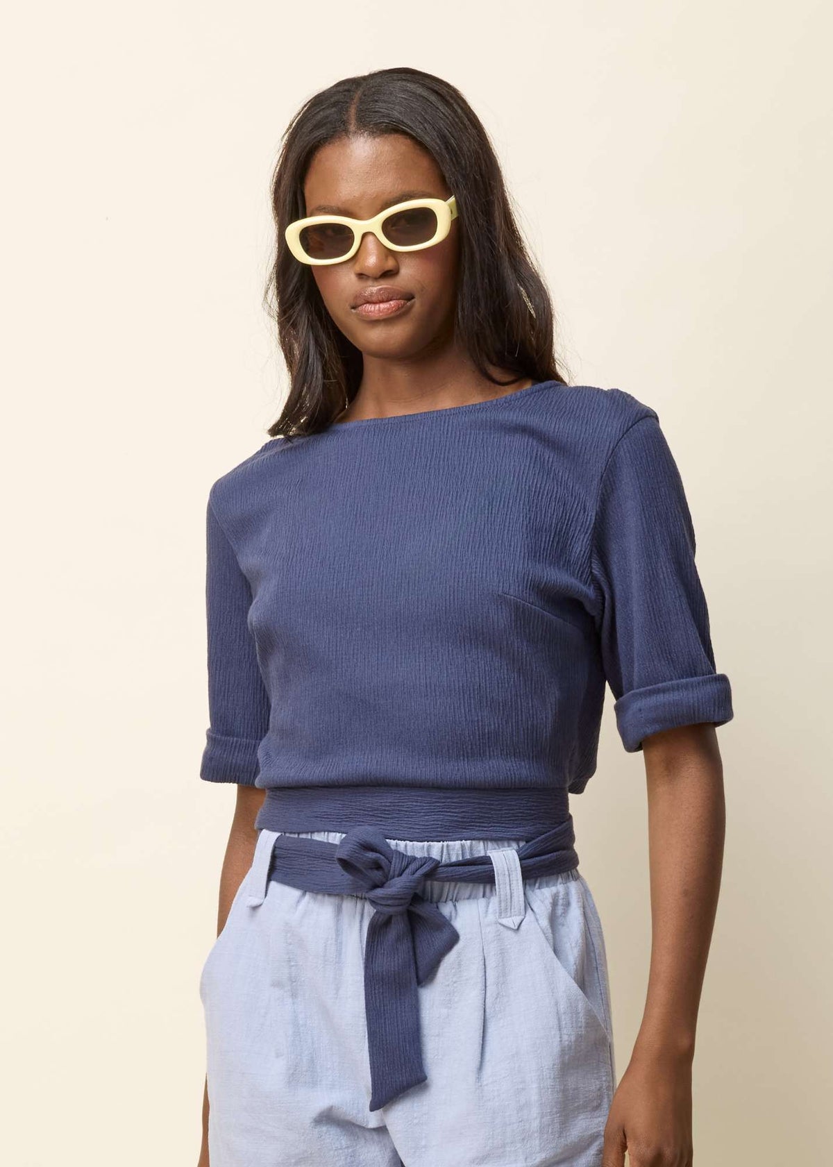 Haut Jess marine seconde main medium de Cokluch