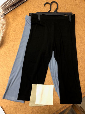 Legging Kari noir ou denim de Luc Fontaine