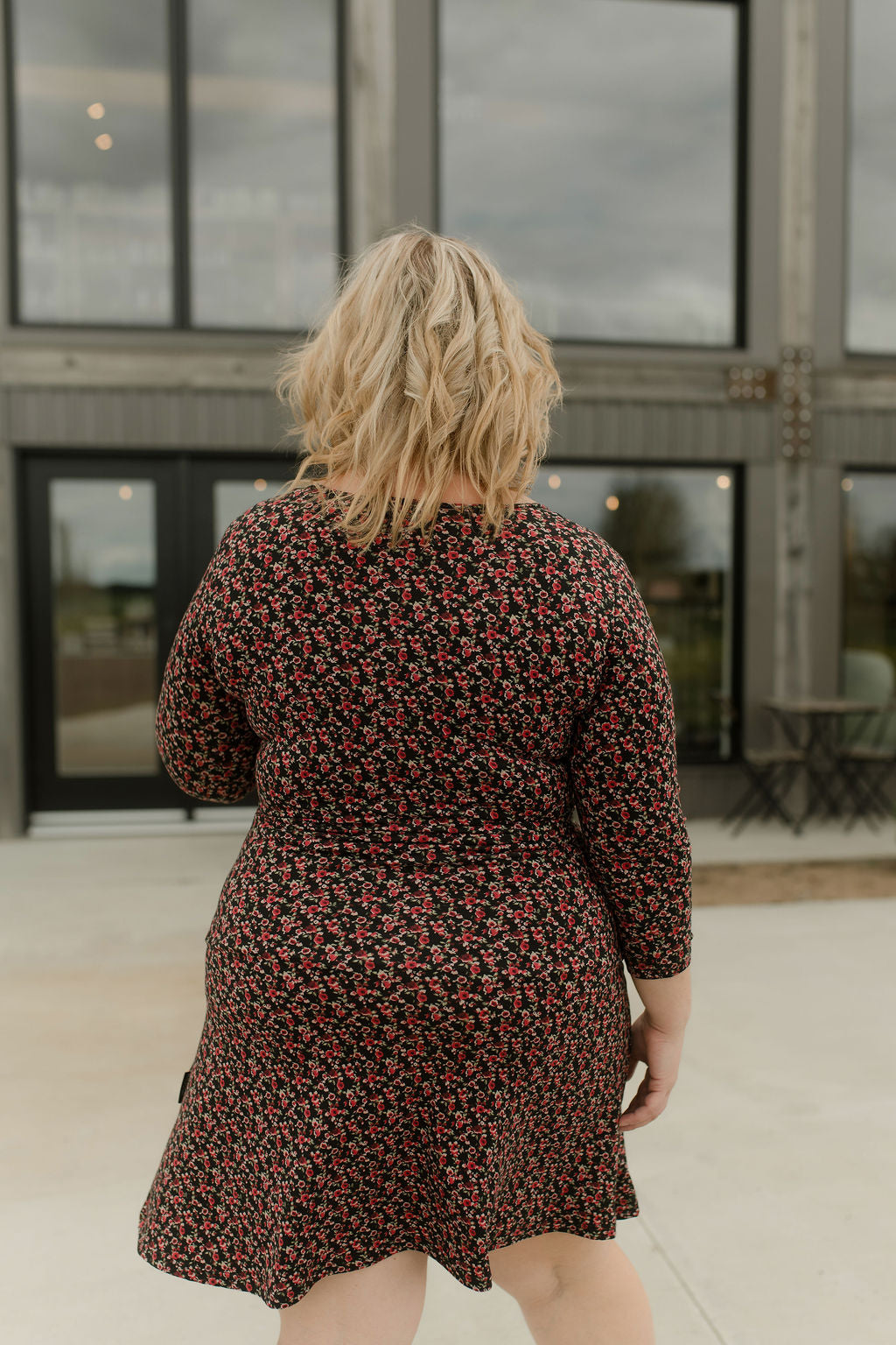 Robe Mattawin fleurs rouge de Rien ne se perd tout se crée