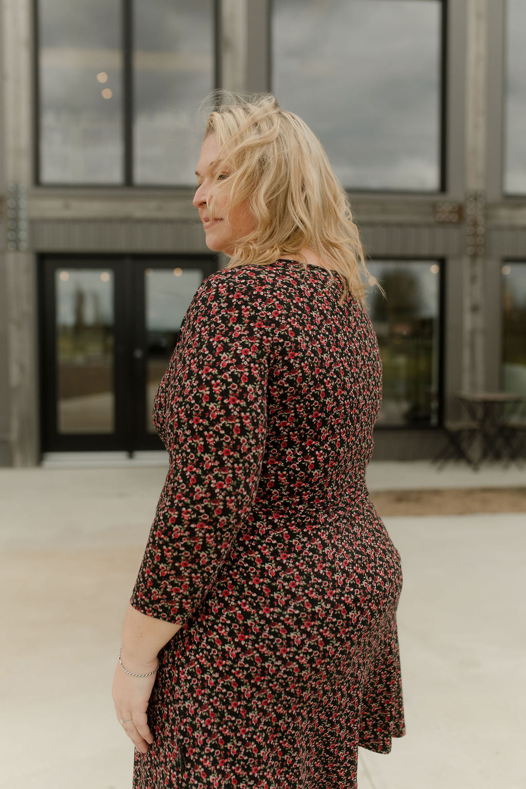 Robe Mattawin fleurs rouge de Rien ne se perd tout se crée