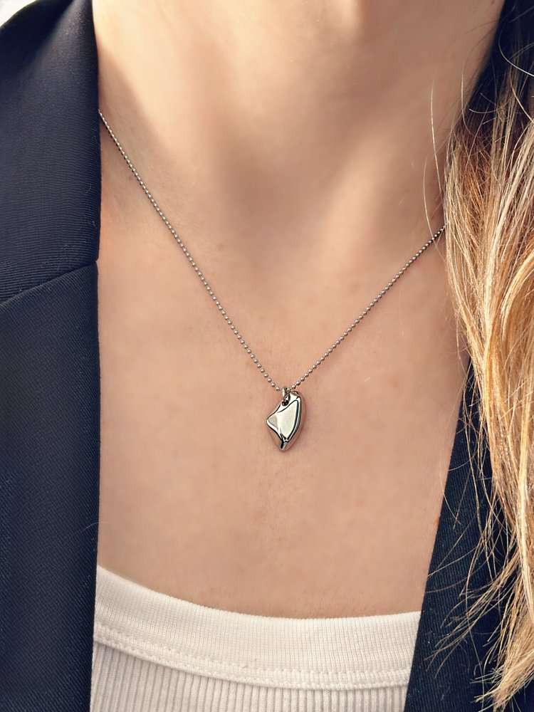 Collier Ross de Tokade