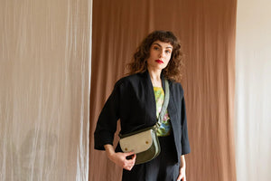 Pochette Amaru crème et olive de Kazak