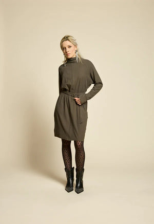 Robe pretty olive de Cokluch