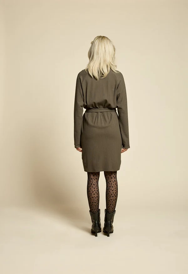 Robe pretty olive de Cokluch
