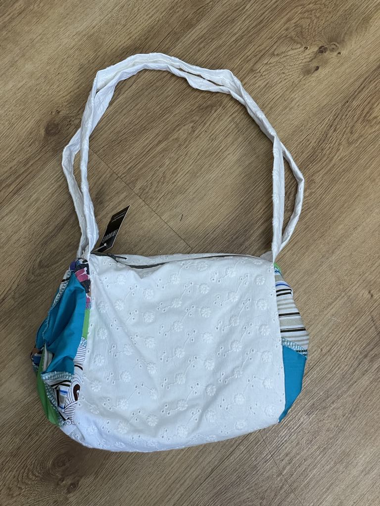 Sac à main coton brodé blanc par Myco Anna